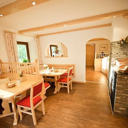 Gasthof Haus Am Wiesenweg St. Jakob in Defereggen